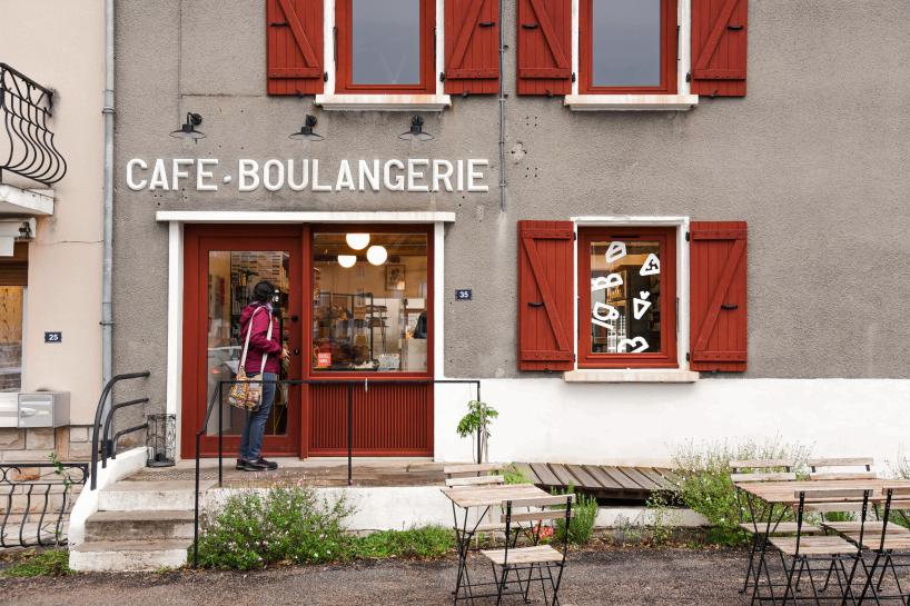 Boulangerie Chez Cocotte a Gibles Thibault Pinguet et Atelier Domino